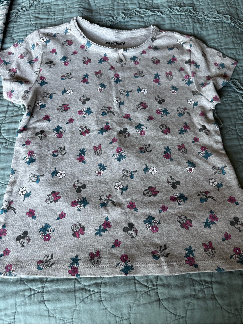 Gray Floral Short-Sleeve Tee